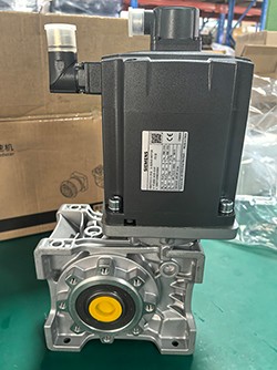 伺服蝸輪蝸桿減速機(jī)，蝸輪減速機(jī)，蝸桿減速機(jī)，減速機(jī)廠家，艾思捷減速機(jī)廠家3.jpg
